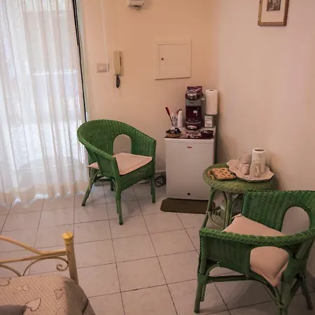 Paradiso San Vincenzo * מולפטה